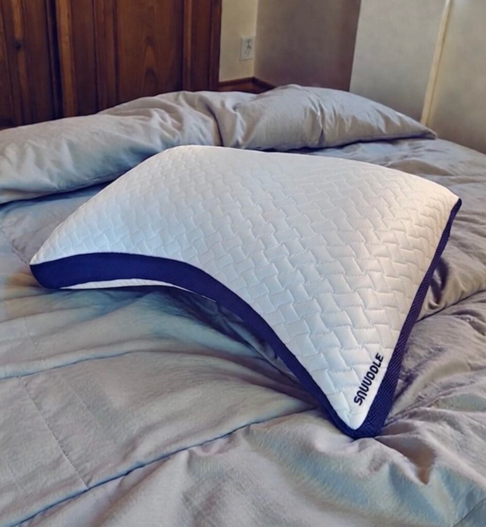 Snuuddle Arc Pillow in Singapore with ergonomic neck support and cooling comfort